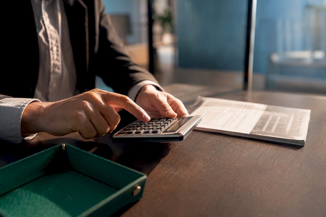 8% Insurance Premium Tax in Spain: What Expats and Small Businesses Must Check