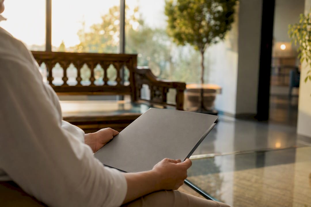 €60 or private? Public vs private healthcare for Spain expats